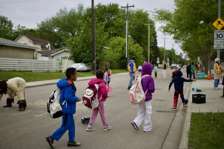 School Streets - Walking to School